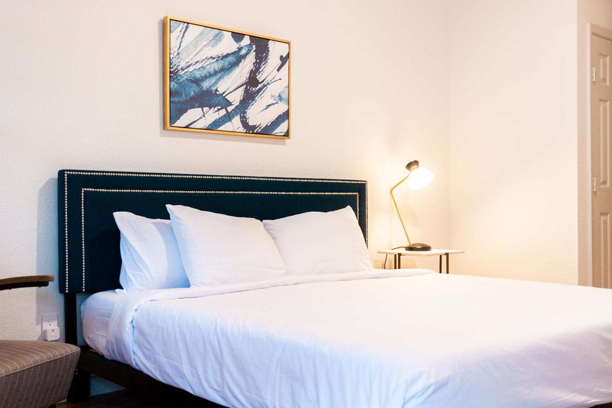 The Claire Hotel キャニオン・レイク エクステリア 写真